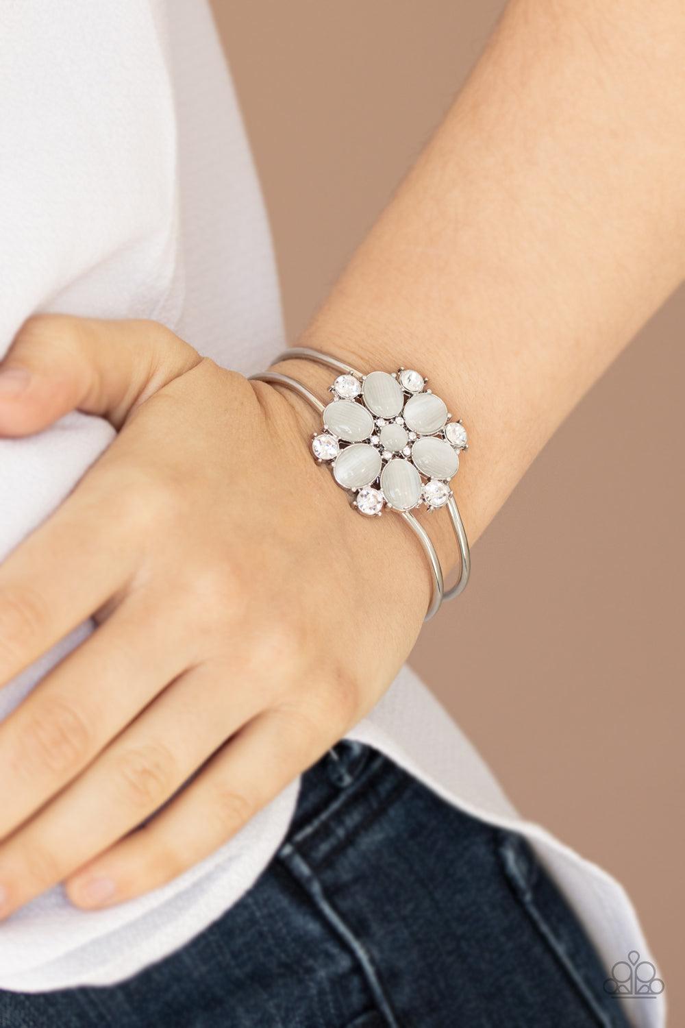 Paparazzi Accessories-Garden Extravagance - White Bracelet