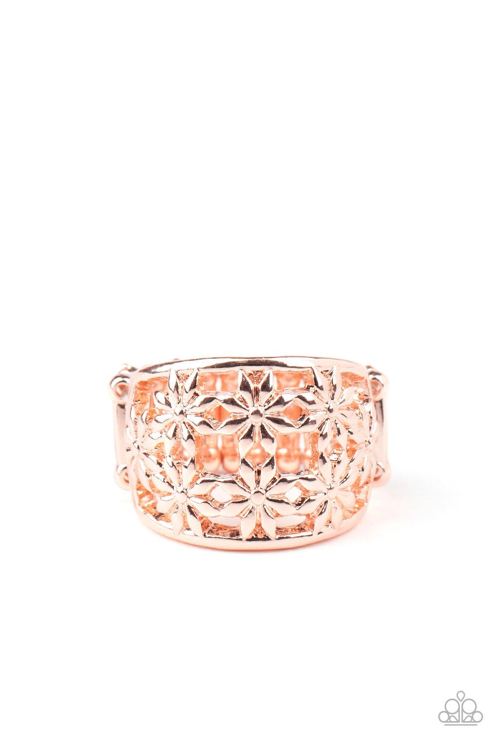 Paparazzi Accessories-Crazy About Daisies - Rose Gold Ring