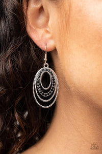 Paparazzi Accessories-Date Night Diva - Black Earrings