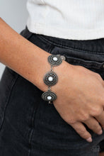Paparazzi Accessories-Mojave Mandalas - White Bracelets