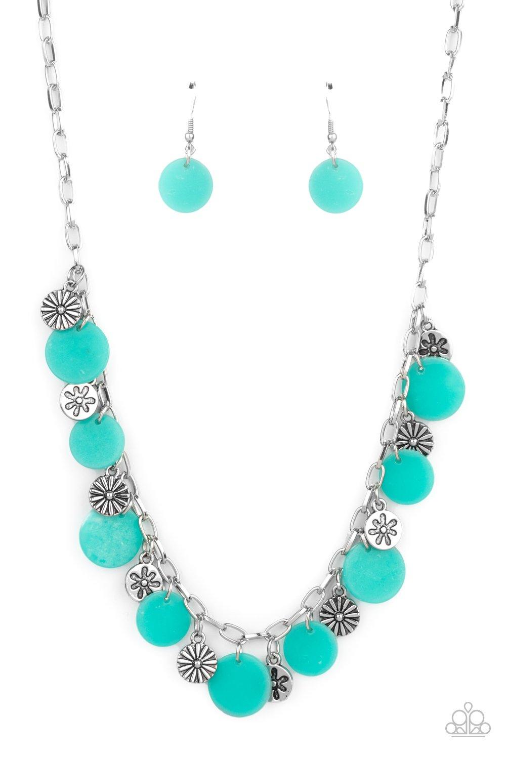 Paparazzi blue flower necklace hotsell