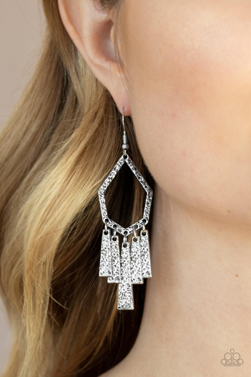 Paparazzi Accessories-Museum Find - Silver Earrings
