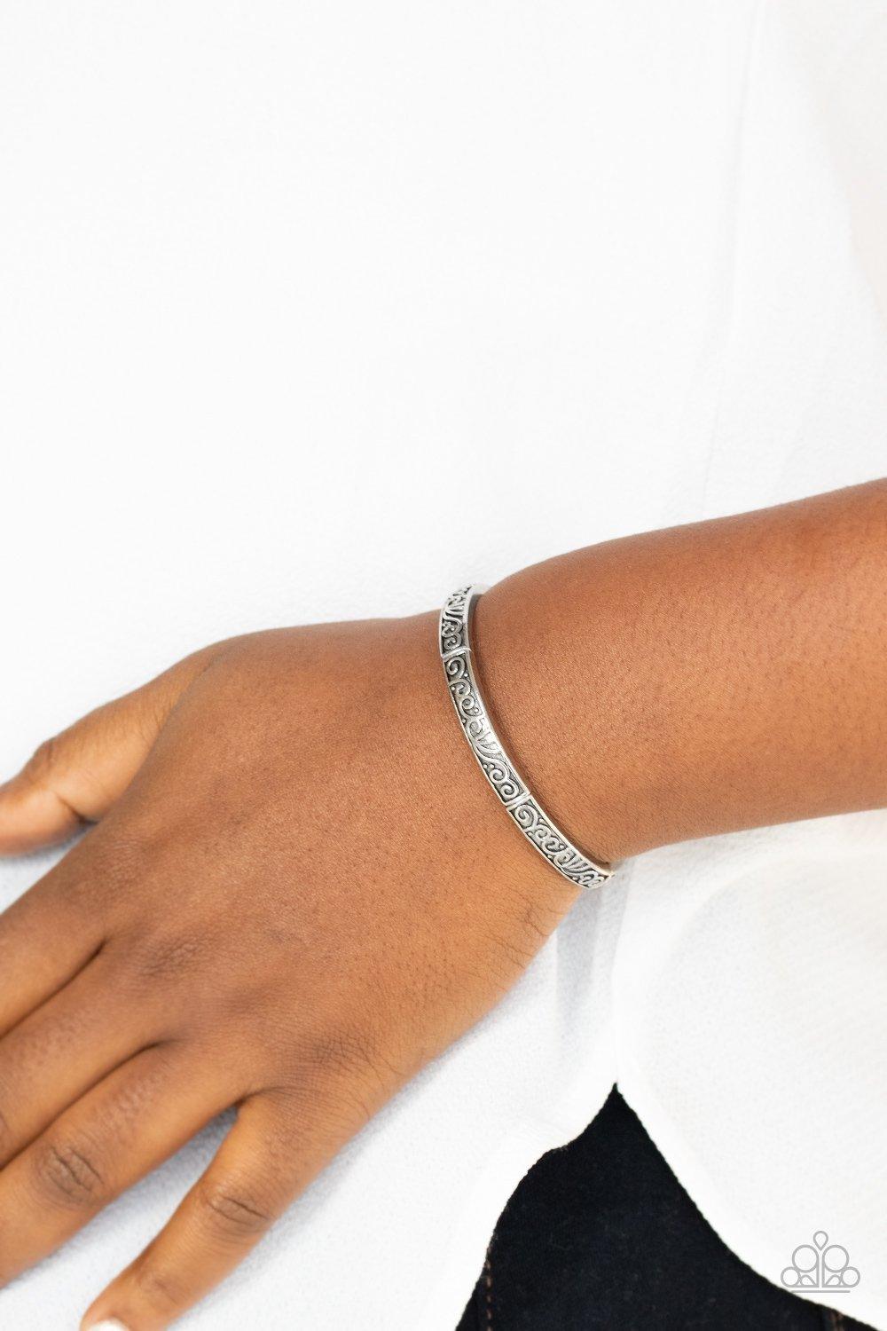 Molten Mogul Green Bracelet - Jewelry by Bretta