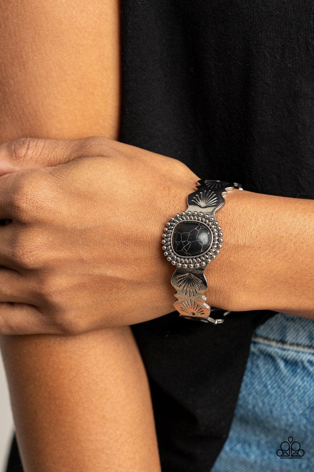 Molten Mogul Green Bracelet - Jewelry by Bretta