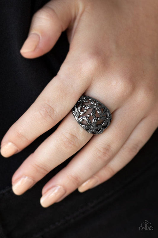 Paparazzi Accessories-Haute Havana - Black Ring