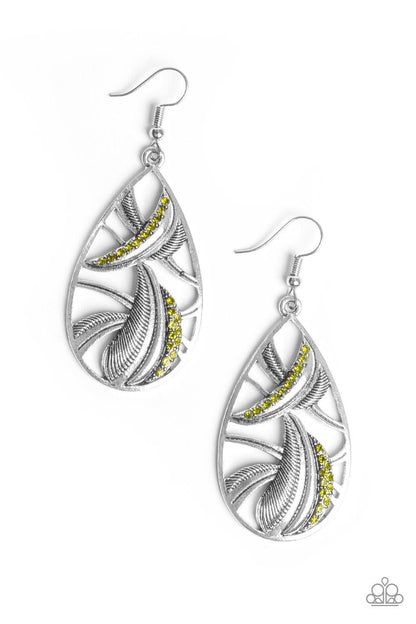 Paparazzi Accessories-Underestimated - Green Earrings - jewelrybybretta