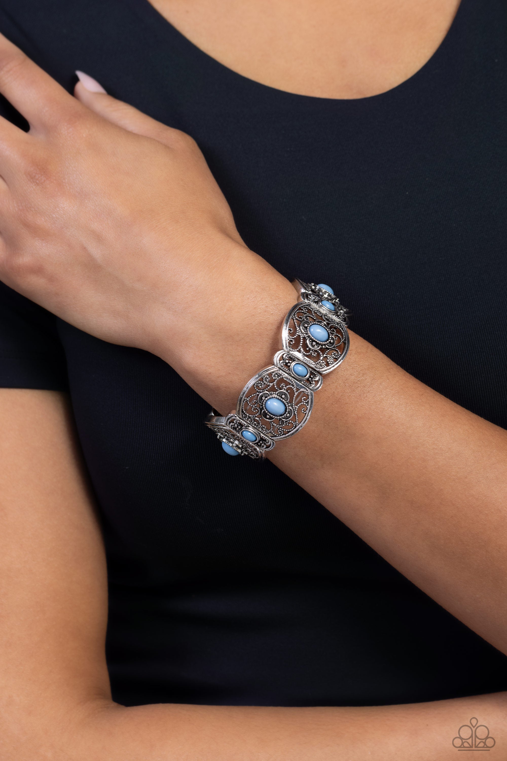 Molten Mogul Green Bracelet - Jewelry by Bretta