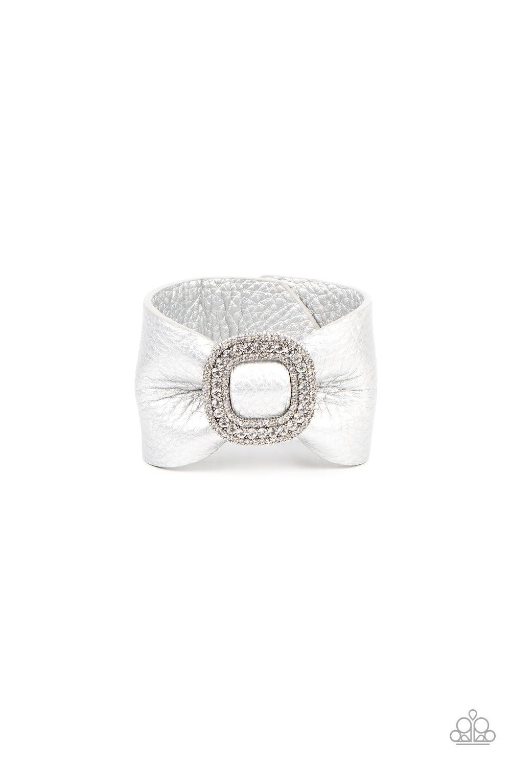 Lights camera action bracelet paparazzi discount