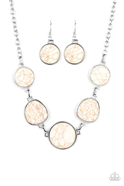  Santa Fe Flats White Necklace