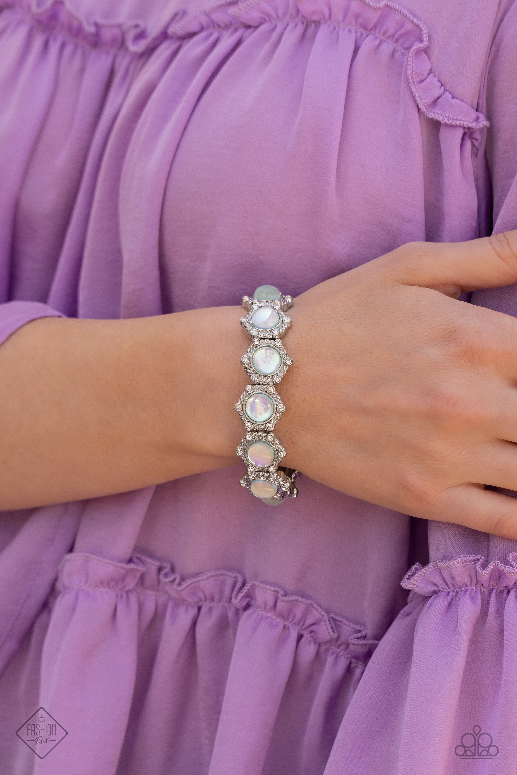 Molten Mogul Green Bracelet - Jewelry by Bretta