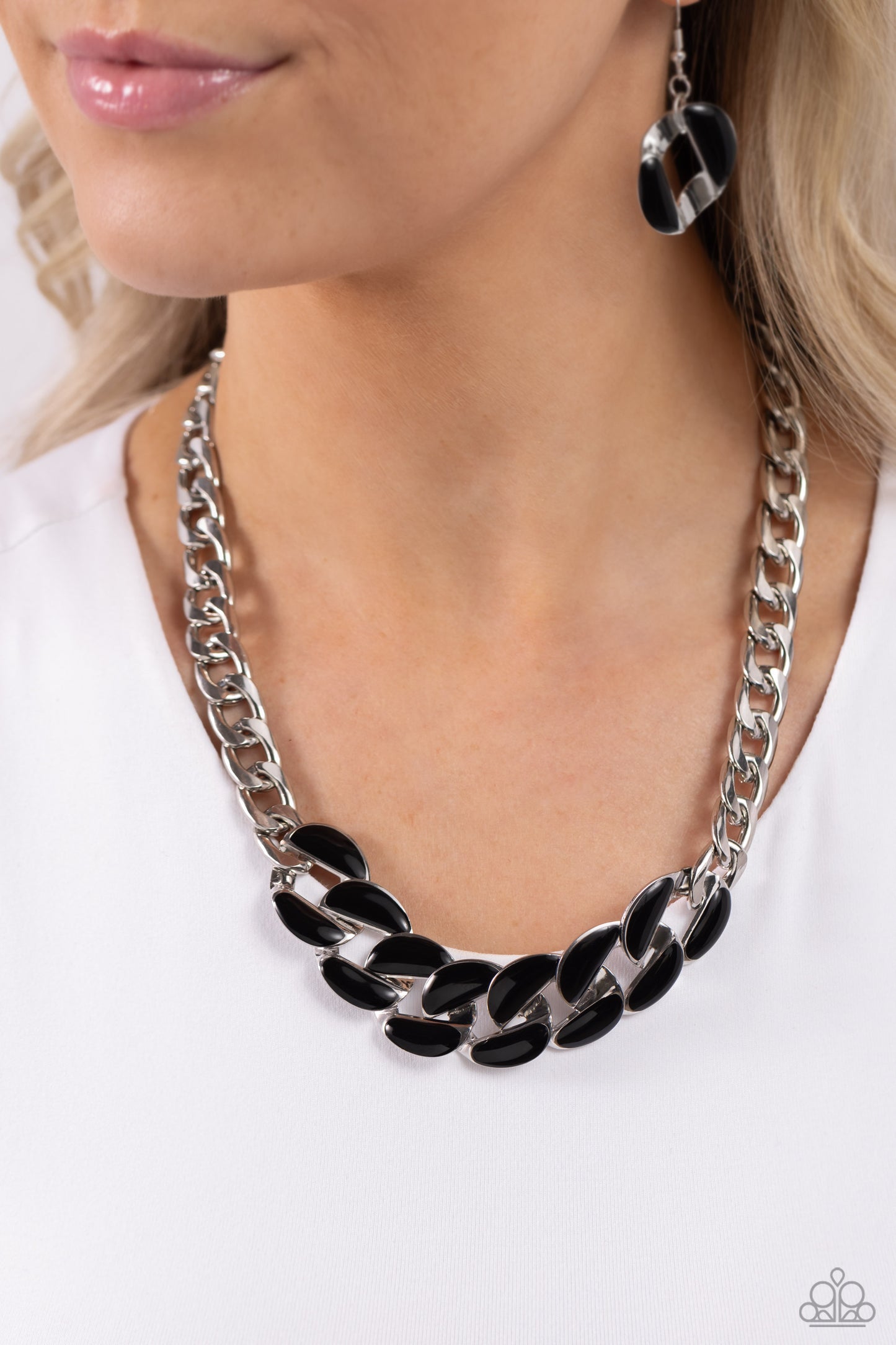 CURB Craze Black Necklace - Jewelry by Bretta