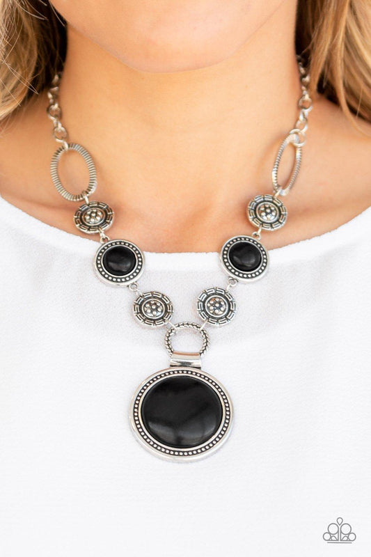 Paparazzi Accessories-Sedona Drama - Black Necklace
