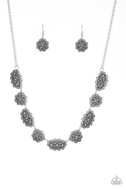 Paparazzi Accessories-Vintage Vogue - Silver Necklace