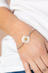 Cottage Season White Bracelet - Jewelry by Bretta - Jewelry by Bretta