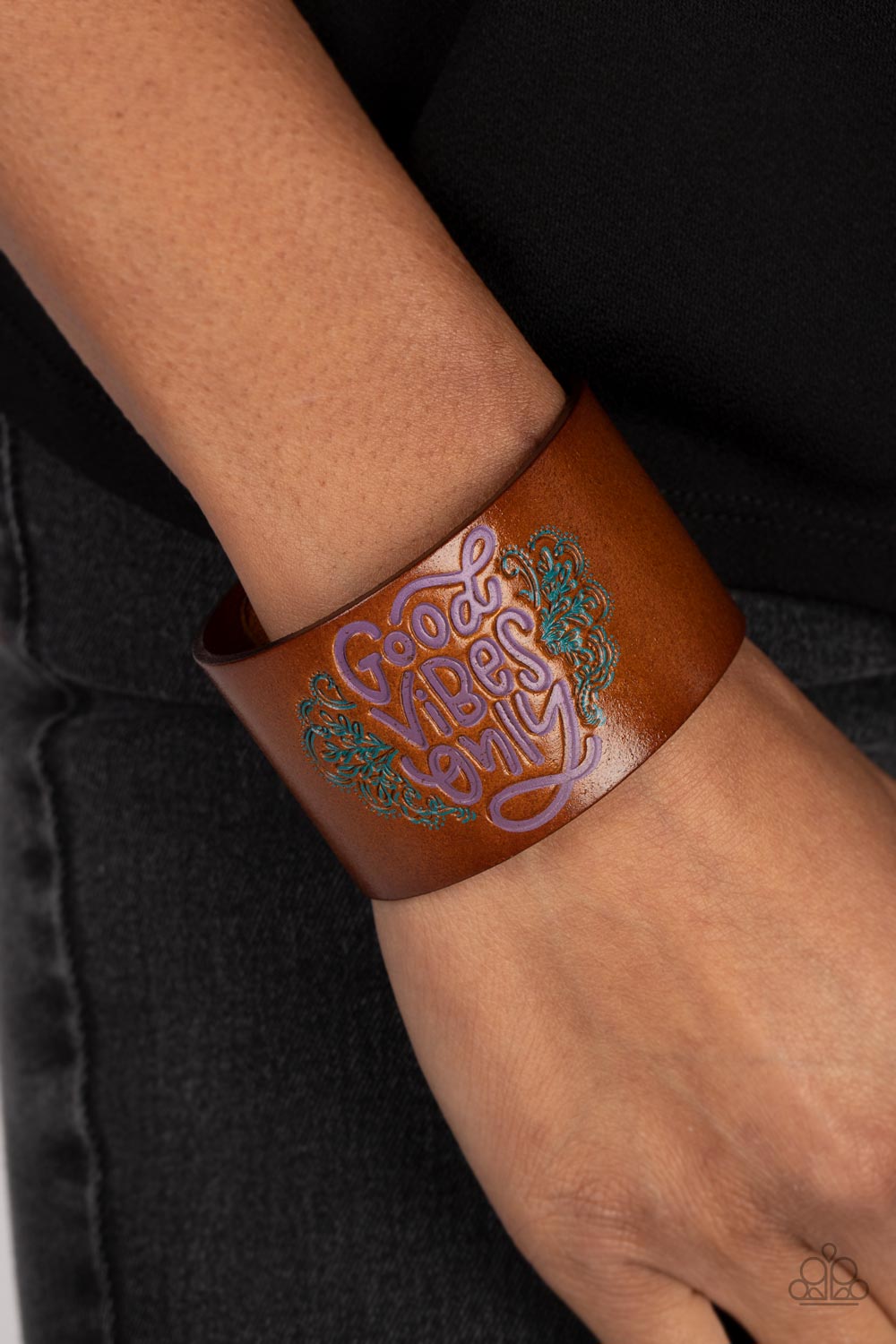Molten Mogul Green Bracelet - Jewelry by Bretta